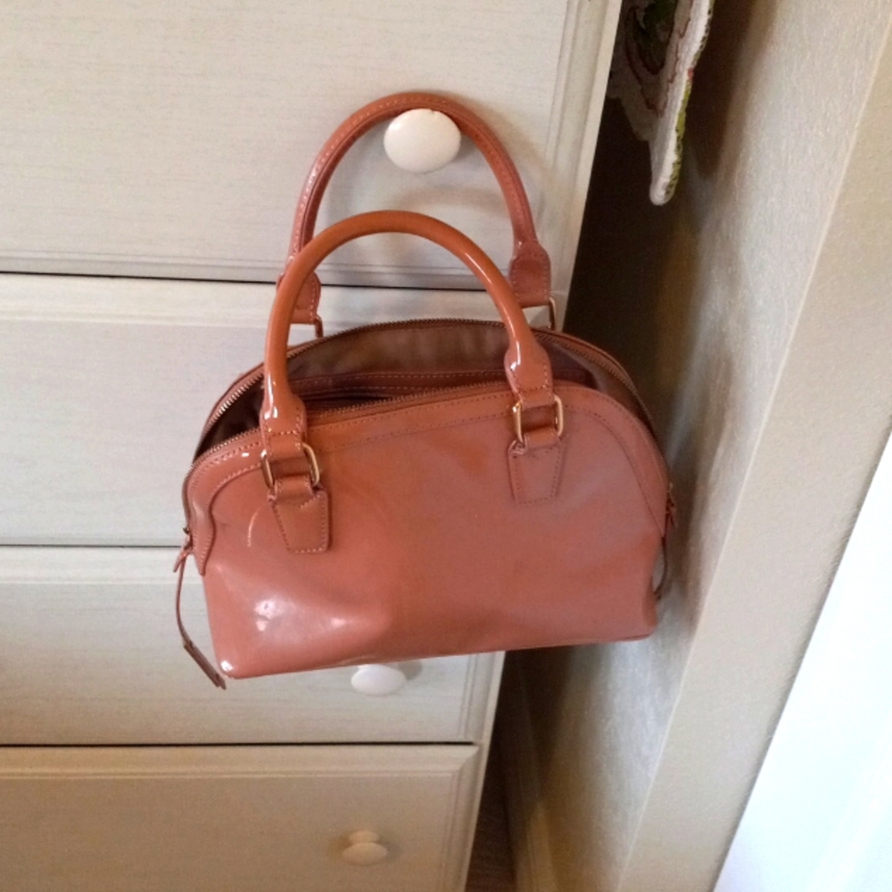 BCBG PARIS HANDBAG